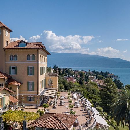 Hotel Villa Del Sogno การ์โดเน ริเวียรา ภายนอก รูปภาพ