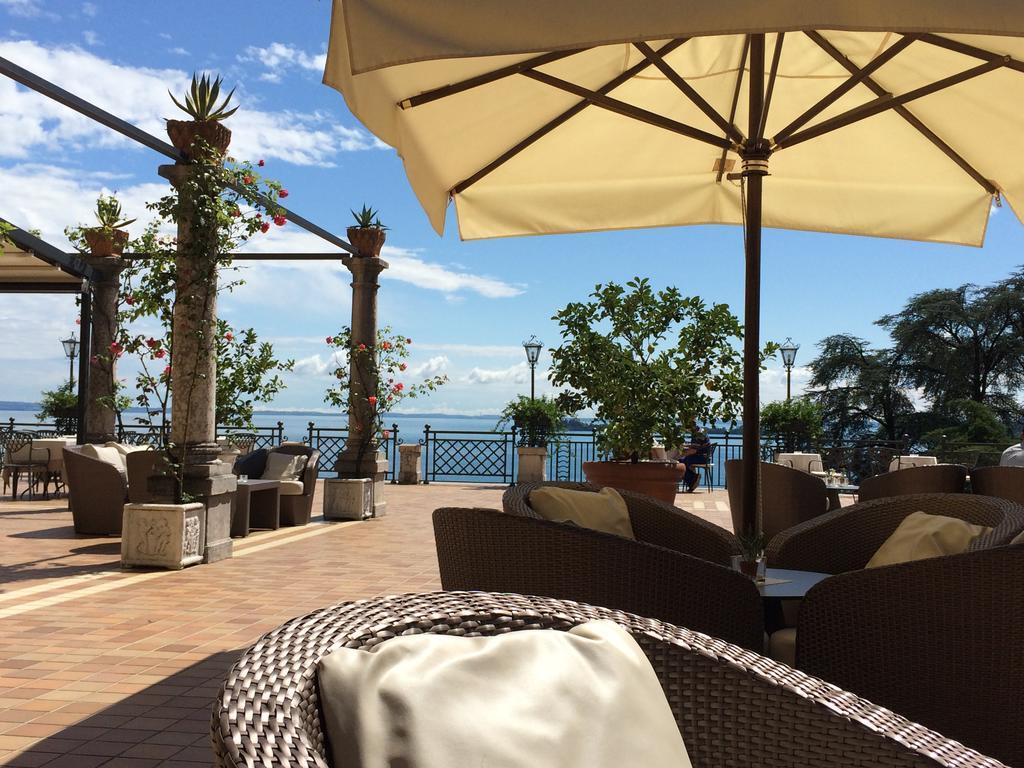 Hotel Villa Del Sogno การ์โดเน ริเวียรา ภายนอก รูปภาพ
