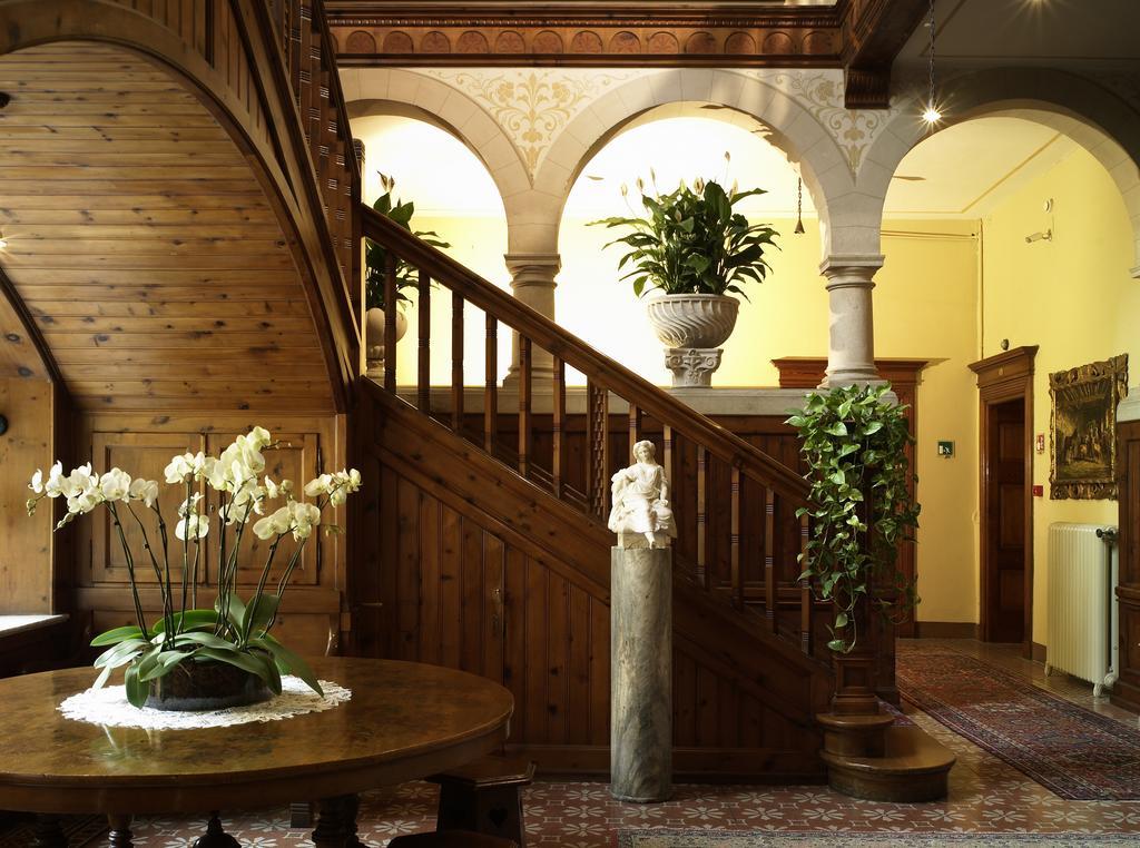 Hotel Villa Del Sogno การ์โดเน ริเวียรา ภายนอก รูปภาพ